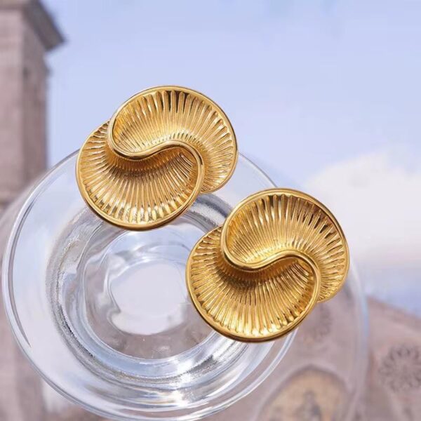 Amani Earring